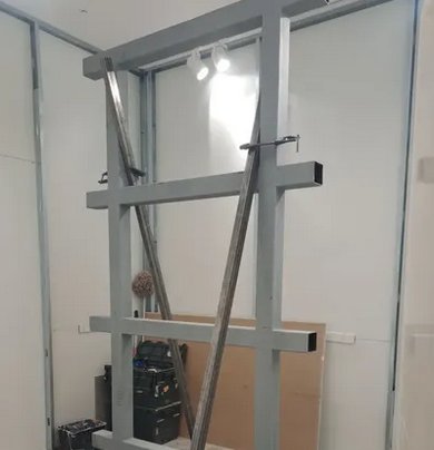 Estructura metálica para soporte publicitario en Zaragoza